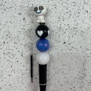 Rare Snowgie Doorables Pen with ink refill